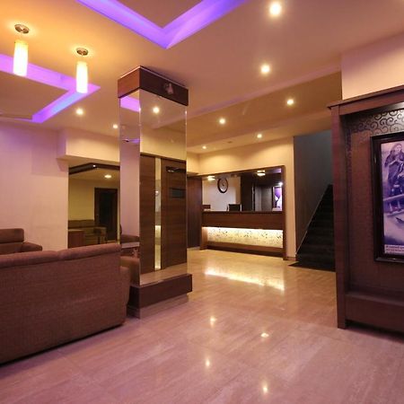 Hotel Laxmibai Palace 쉬르디 외부 사진